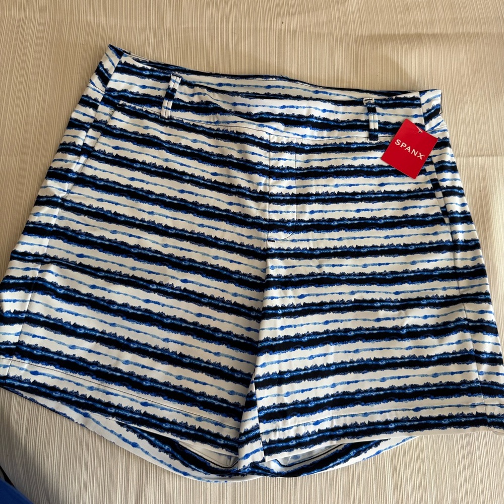 NWT Spanx med blue stripe sunshine shorts. 6”